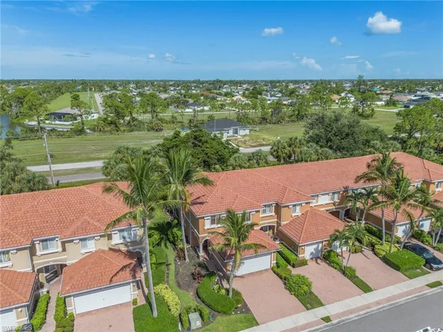 3331 Dandolo Cir, Cape Coral, Florida 33909