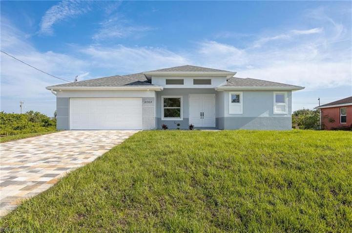 THIS LOCATION DOES NOT HAVE PAVERS DRIVE WAY