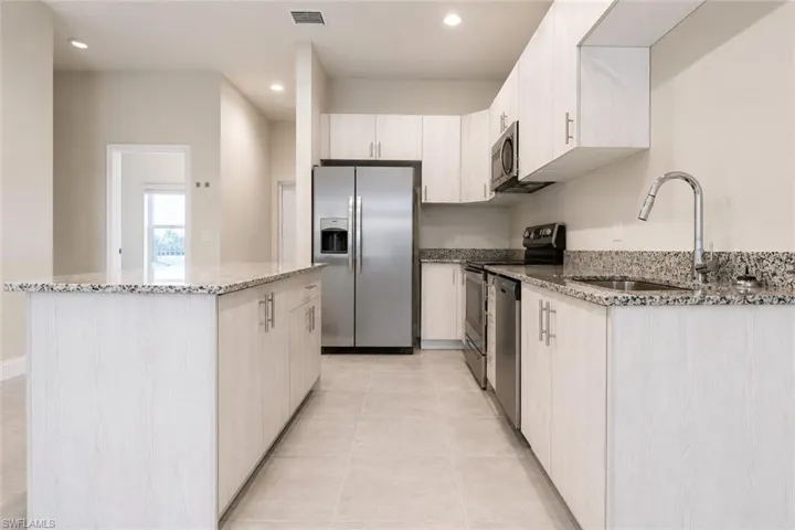 3313 Sw 8th Pl #205, Cape Coral, Florida 33914