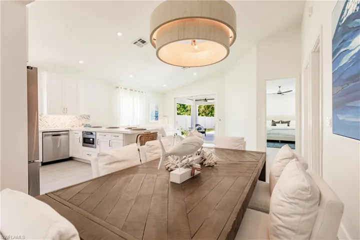 739 98th Ave N, Naples Fl 34108