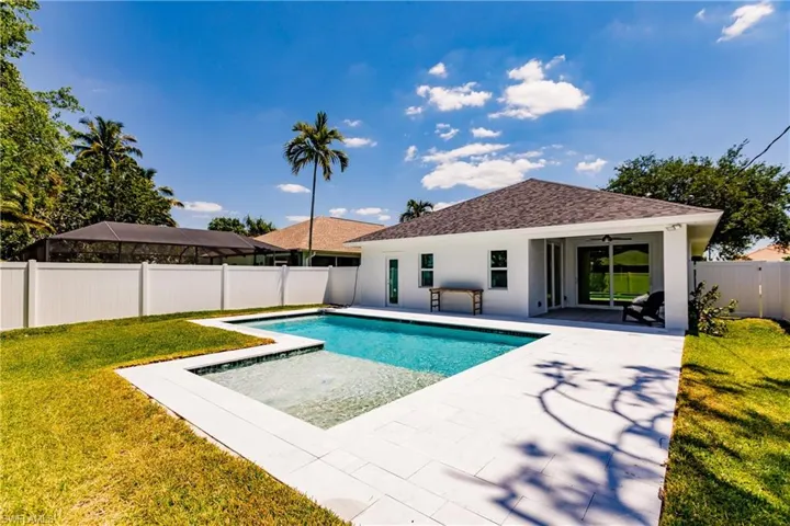 739 98th Ave N, Naples Fl 34108