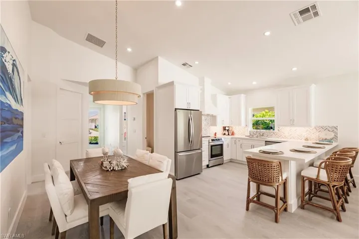 739 98th Ave N, Naples Fl 34108