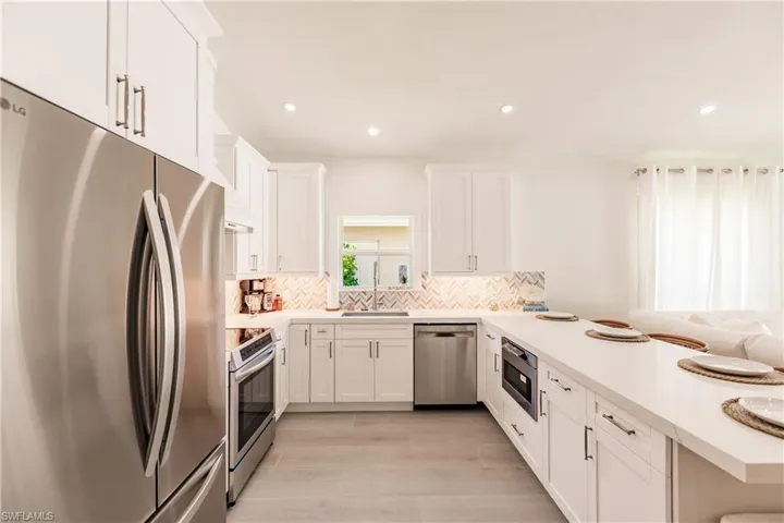 739 98th Ave N, Naples Fl 34108
