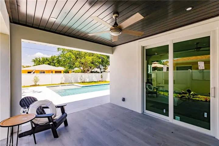 739 98th Ave N, Naples Fl 34108