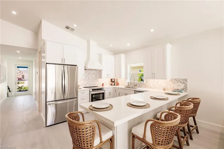 739 98th Ave N, Naples Fl 34108