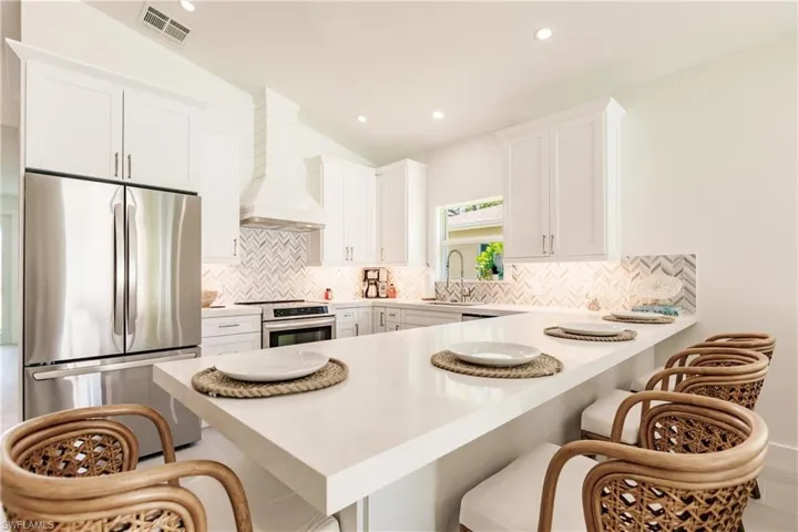 739 98th Ave N, Naples Fl 34108