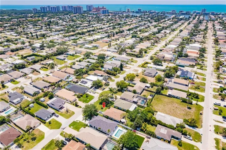 739 98th Ave N, Naples Fl 34108