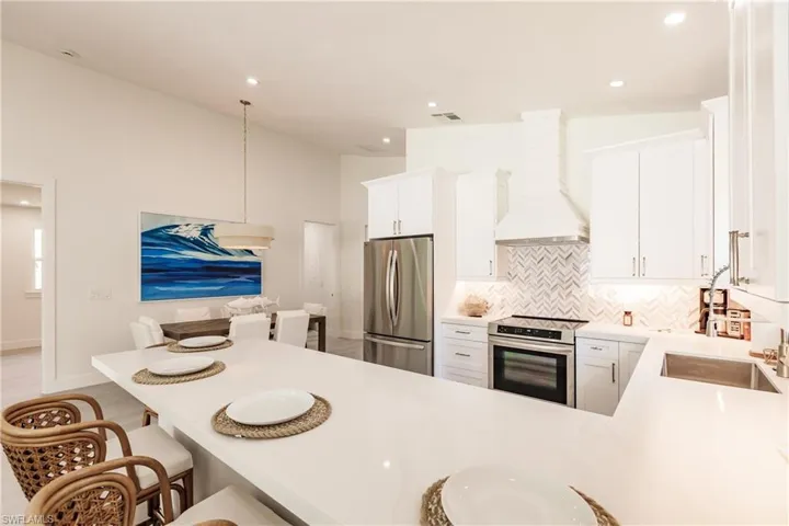 739 98th Ave N, Naples Fl 34108