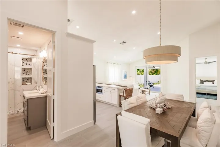 739 98th Ave N, Naples Fl 34108