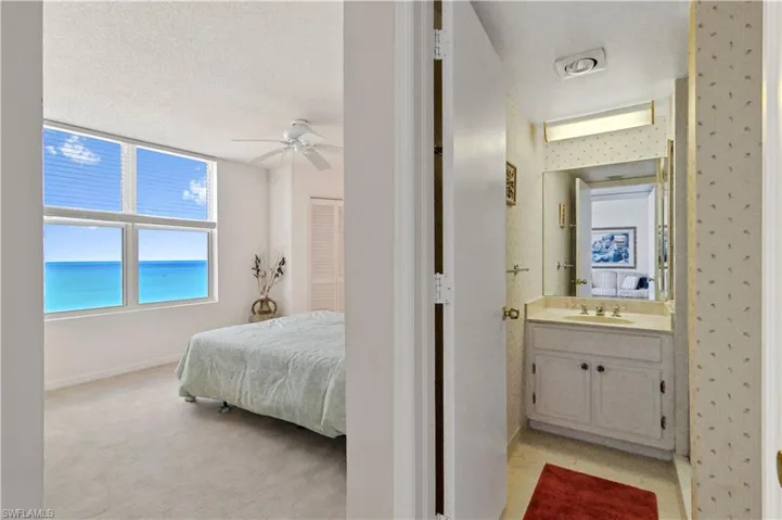 Private bedroom#2 with full bathroom