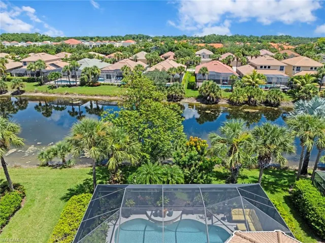 8215  Potomac  LN, Naples, FL 34104