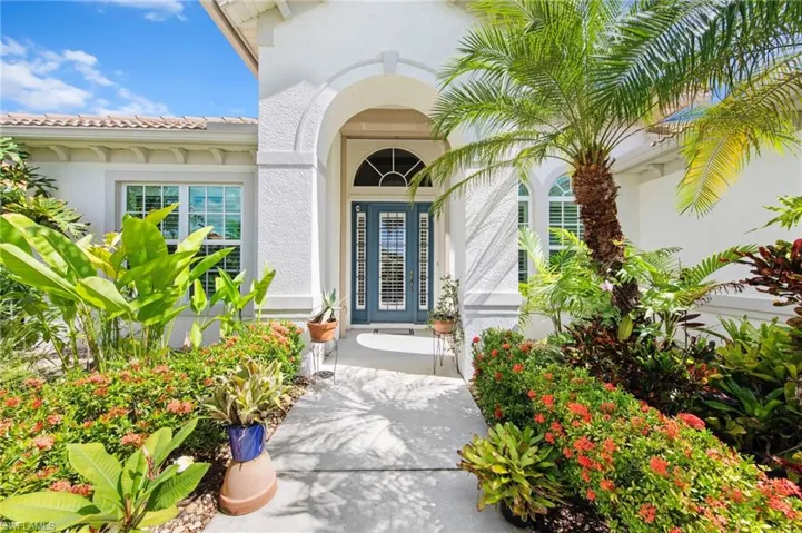 8215  Potomac  LN, Naples, FL 34104
