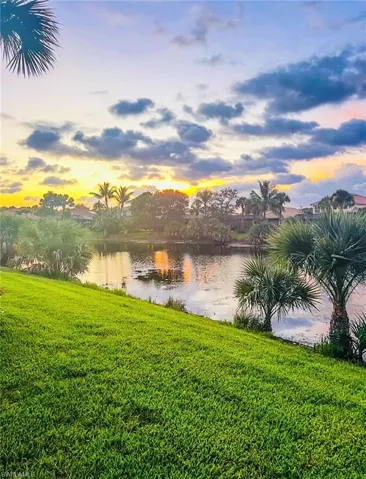 8215  Potomac  LN, Naples, FL 34104