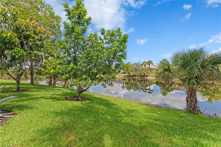 8215  Potomac  LN, Naples, FL 34104