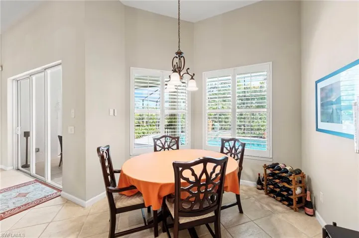 8215  Potomac  LN, Naples, FL 34104