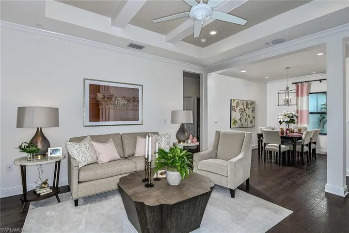 4637  Centaurus  CIR, Naples, FL 34120