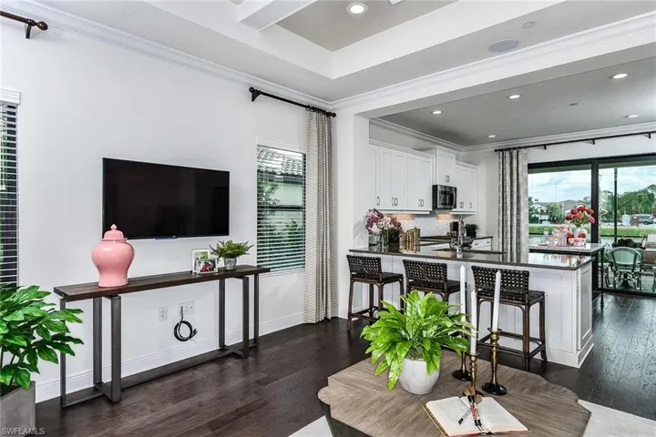 4637  Centaurus  CIR, Naples, FL 34120