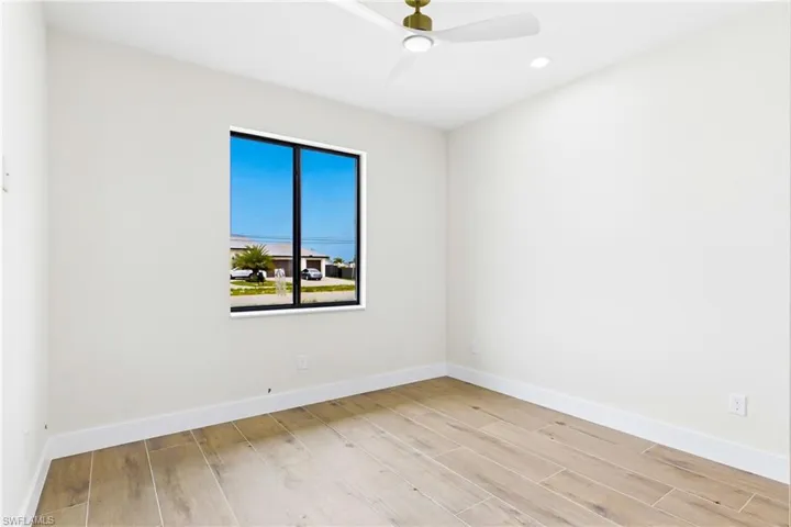 143 Nelson Rd N, Cape Coral, Florida 33993