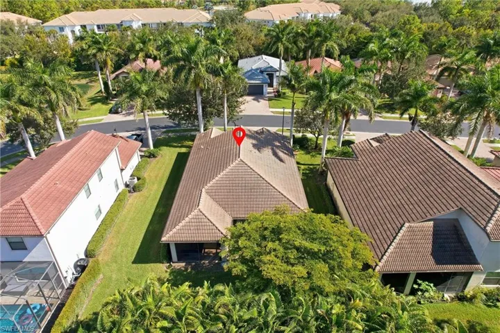 Aerial view of property and surrounding area