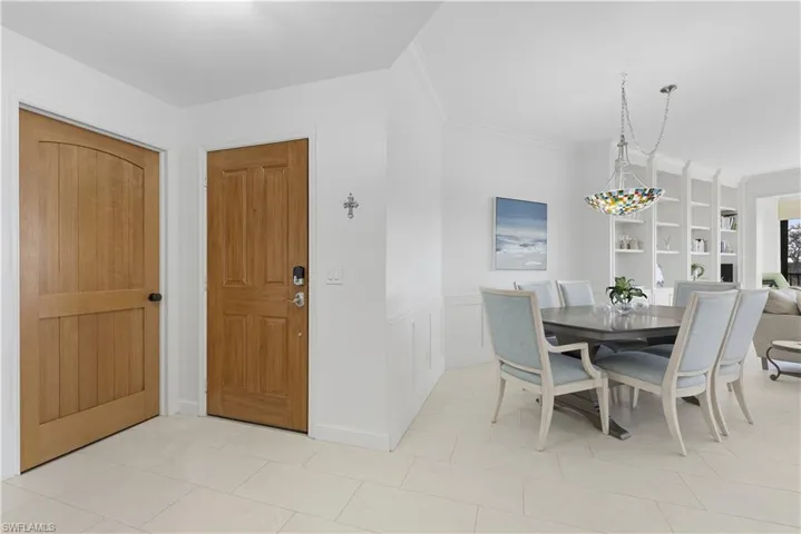 7040  Pelican Bay  BLVD, Naples, FL 34108