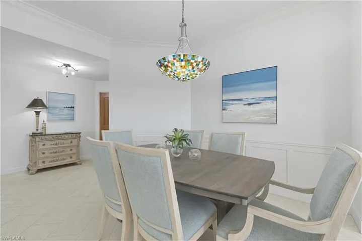 7040  Pelican Bay  BLVD, Naples, FL 34108