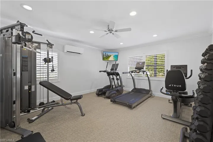 7040  Pelican Bay  BLVD, Naples, FL 34108