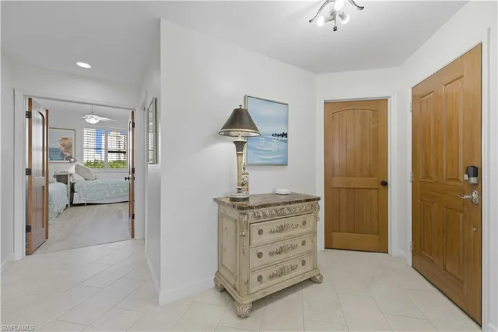 7040  Pelican Bay  BLVD, Naples, FL 34108