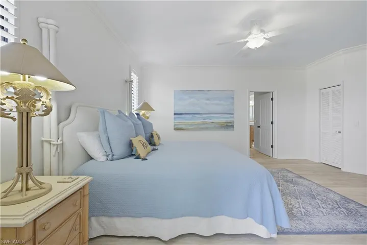 7040  Pelican Bay  BLVD, Naples, FL 34108