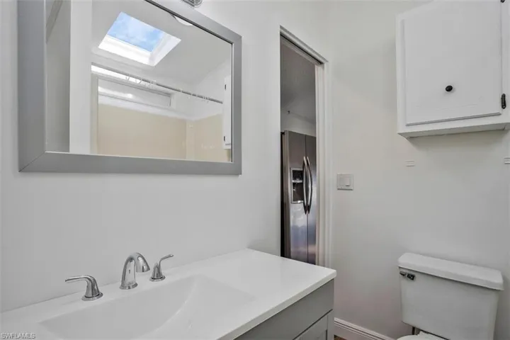 Bathroom vanity