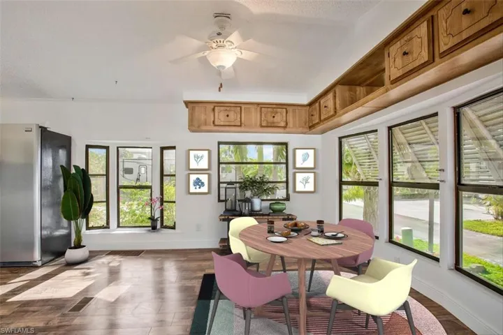 Virtually staged-Dining Area