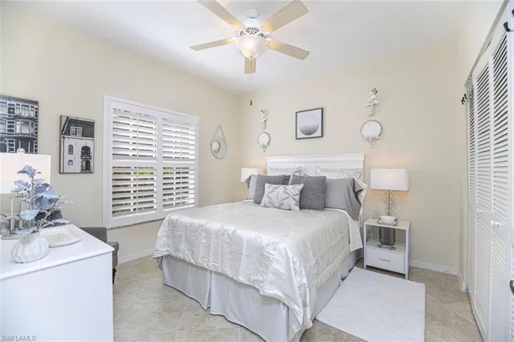 823  Tanbark  DR, Naples, FL 34108