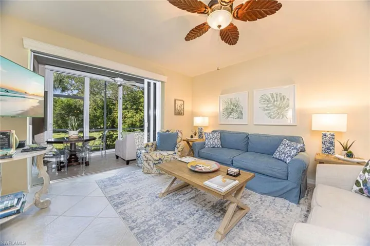 823  Tanbark  DR, Naples, FL 34108