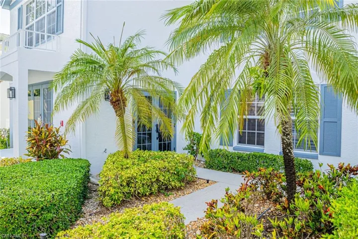 823  Tanbark  DR, Naples, FL 34108