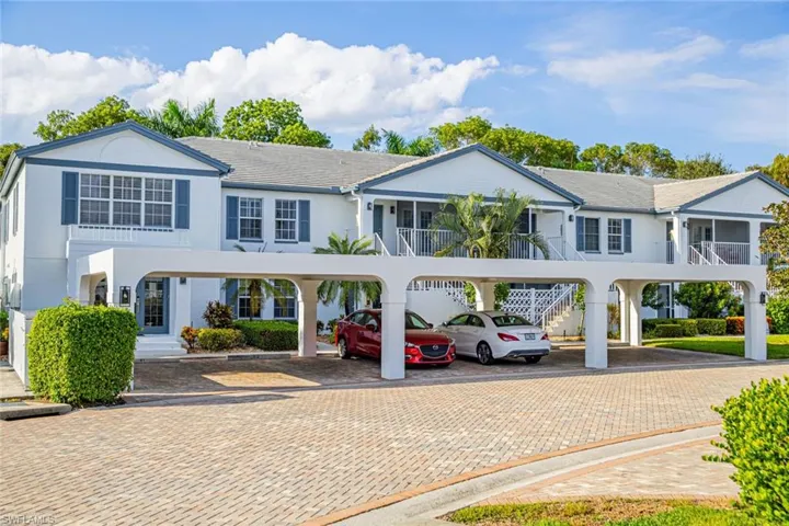 823  Tanbark  DR, Naples, FL 34108