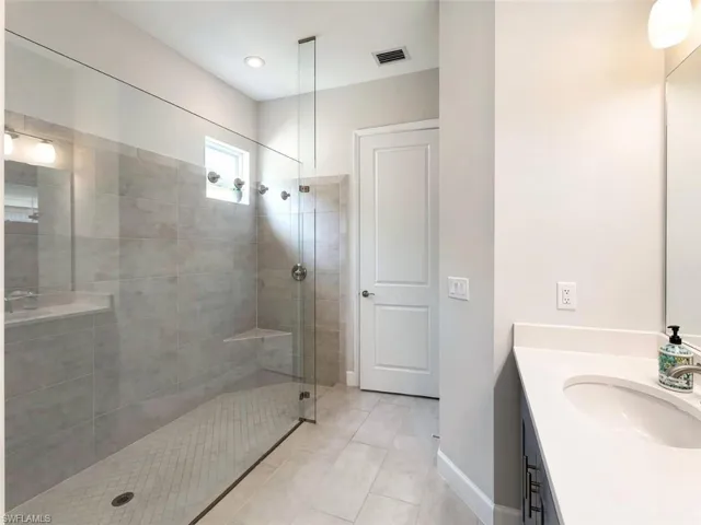 8174 Lucello Ter S, Naples, Florida 34114