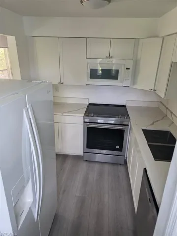 1 Knights Bridge Rd A1, Naples, Florida 34112
