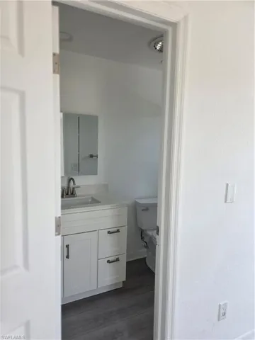 1  Knights Bridge  RD, Naples, FL 34112