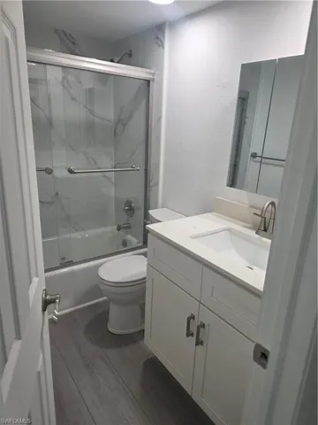 1 Knights Bridge Rd A1, Naples, Florida 34112
