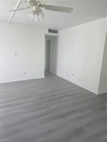 1  Knights Bridge  RD, Naples, FL 34112