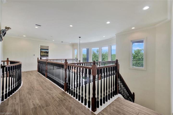 Landing w/ Wood Railing