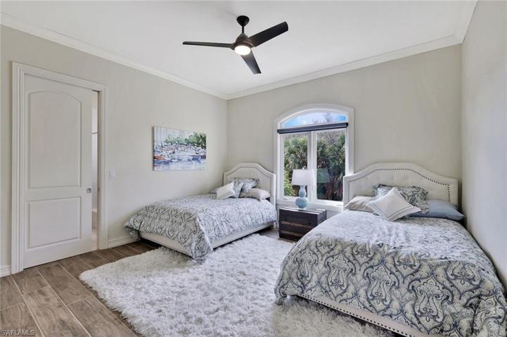 Spacious Suite w/ 2 Double Beds