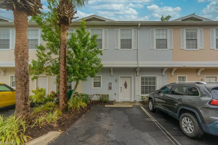 View of townhome / multi-family property