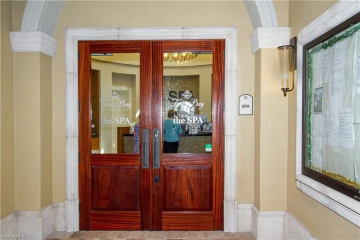 9830  Giaveno  CIR, Naples, FL 34113