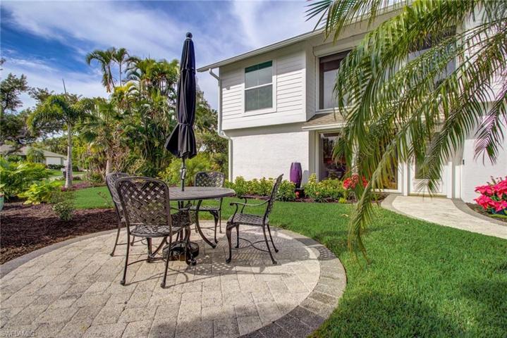 Front Yard Patio