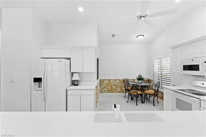 25161 Golf Lake Cir, Bonita Springs Fl 34135
