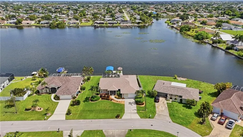 413 Se 6th St, Cape Coral, Florida 33990