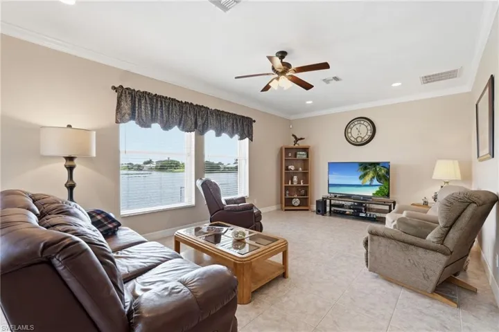 413 Se 6th St, Cape Coral, Florida 33990