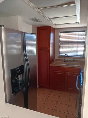 Kitchenleft side