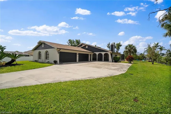 20560  Park  PL, Estero, FL 33928
