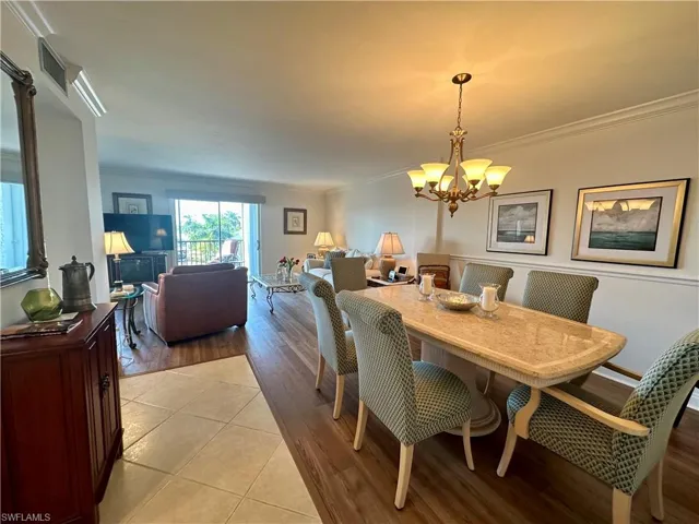 555  Park Shore  DR, Naples, FL 34103